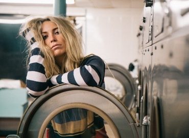 Który środek do prania jest najskuteczniejszy, Persil czy Ariel?