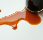 Jak szybko usunąć plamy z kawy?