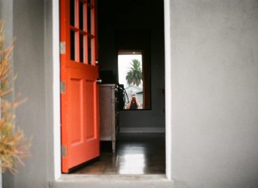 Czym myć drzwi i klamki?