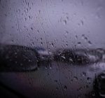 Czym myć szyby samochodowe?