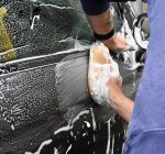 Jak odświeżyć samochód domowymi metodami?