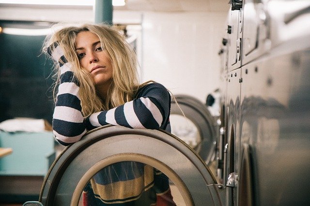 Który środek do prania jest najskuteczniejszy, Persil czy Ariel?